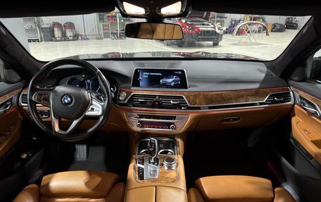 BMW 7 серия, 2016 год, 3 750 000 рублей, 19 фотография