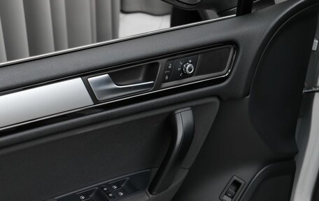 Volkswagen Touareg III, 2012 год, 2 769 000 рублей, 17 фотография