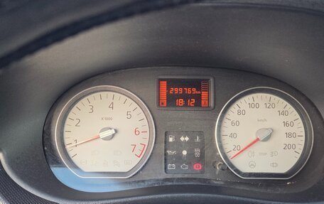 Renault Logan I, 2010 год, 380 000 рублей, 2 фотография