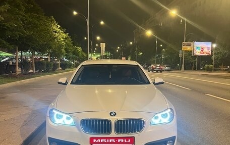 BMW 5 серия, 2016 год, 1 899 990 рублей, 2 фотография