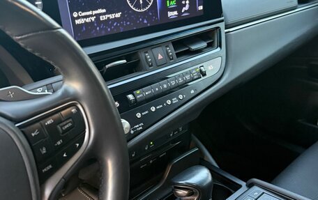 Lexus ES VII, 2021 год, 4 400 000 рублей, 15 фотография