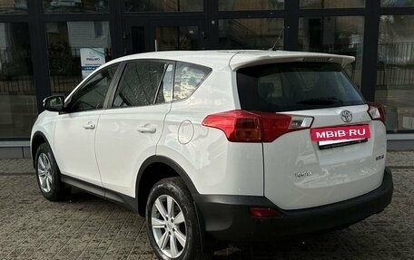 Toyota RAV4, 2013 год, 1 790 000 рублей, 4 фотография