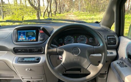 Nissan Serena II, 2000 год, 523 000 рублей, 23 фотография