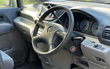 Nissan Serena II, 2000 год, 523 000 рублей, 27 фотография