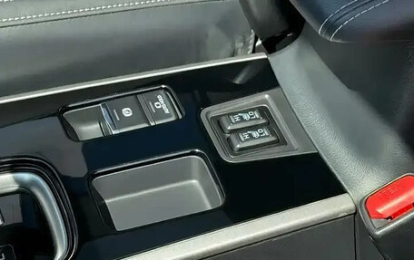 Mitsubishi Outlander III рестайлинг 3, 2022 год, 1 890 002 рублей, 16 фотография