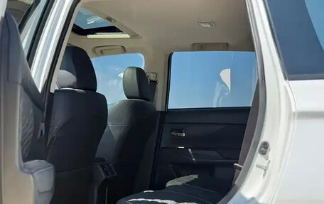 Mitsubishi Outlander III рестайлинг 3, 2022 год, 1 890 002 рублей, 19 фотография