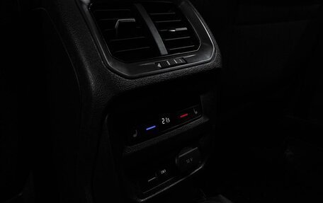 Volkswagen Tiguan II, 2018 год, 2 547 000 рублей, 12 фотография