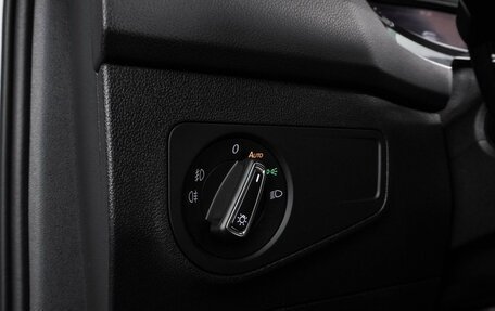 Volkswagen Tiguan II, 2018 год, 2 547 000 рублей, 14 фотография
