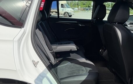 Volkswagen Tiguan, 2025 год, 4 999 000 рублей, 26 фотография