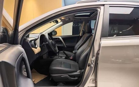 Toyota RAV4, 2019 год, 1 700 000 рублей, 9 фотография