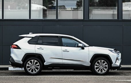 Toyota RAV4, 2021 год, 4 334 000 рублей, 5 фотография