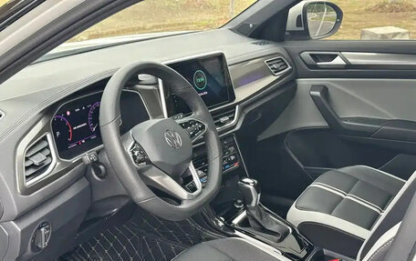 Volkswagen T-Roc I, 2023 год, 1 490 004 рублей, 9 фотография