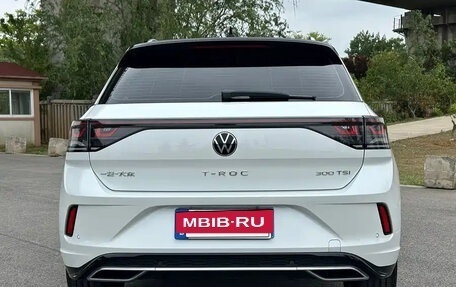 Volkswagen T-Roc I, 2023 год, 1 490 004 рублей, 6 фотография
