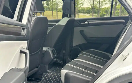 Volkswagen T-Roc I, 2023 год, 1 490 004 рублей, 19 фотография