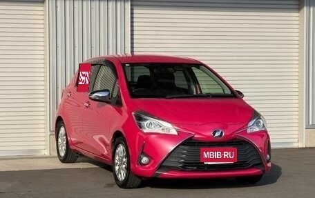 Toyota Vitz, 2017 год, 690 000 рублей, 4 фотография