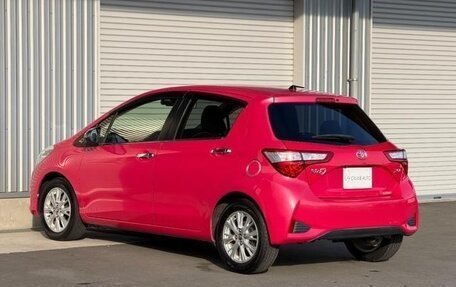 Toyota Vitz, 2017 год, 690 000 рублей, 10 фотография