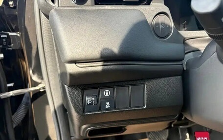 Honda Vezel, 2023 год, 1 680 004 рублей, 10 фотография