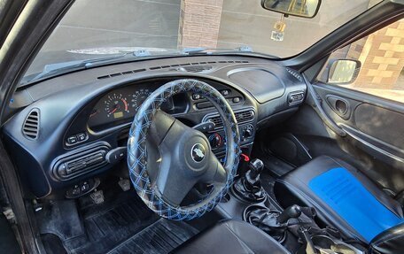 Chevrolet Niva I рестайлинг, 2010 год, 460 000 рублей, 3 фотография
