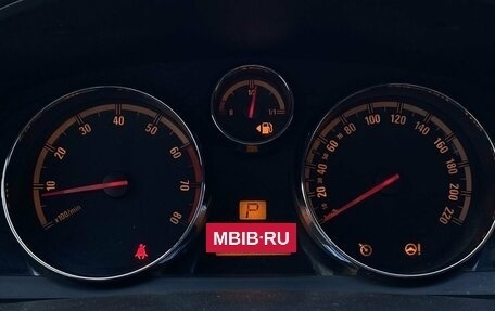 Opel Antara I, 2011 год, 900 000 рублей, 16 фотография