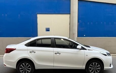 Toyota Vios III, 2022 год, 1 220 000 рублей, 4 фотография
