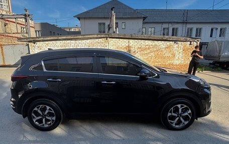 KIA Sportage IV рестайлинг, 2021 год, 2 800 000 рублей, 23 фотография
