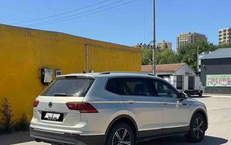Volkswagen Tiguan II, 2021 год, 1 860 333 рублей, 2 фотография
