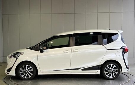 Toyota Sienta II, 2021 год, 1 110 000 рублей, 8 фотография