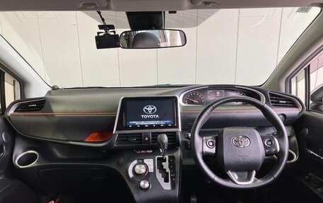 Toyota Sienta II, 2021 год, 1 110 000 рублей, 9 фотография