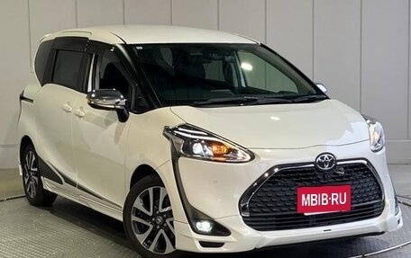 Toyota Sienta II, 2021 год, 1 110 000 рублей, 3 фотография