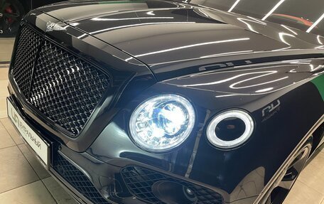 Bentley Bentayga I, 2018 год, 12 000 000 рублей, 8 фотография