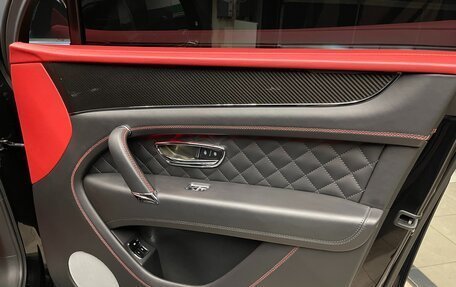 Bentley Bentayga I, 2018 год, 12 000 000 рублей, 19 фотография