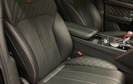 Bentley Bentayga I, 2018 год, 12 000 000 рублей, 20 фотография
