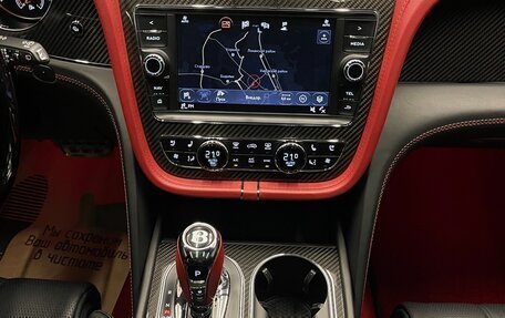 Bentley Bentayga I, 2018 год, 12 000 000 рублей, 31 фотография