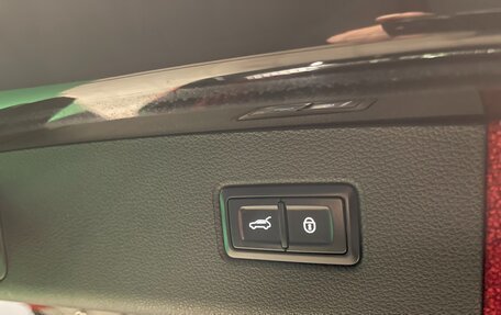 Bentley Bentayga I, 2018 год, 12 000 000 рублей, 37 фотография
