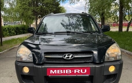 Hyundai Tucson III, 2005 год, 700 000 рублей, 2 фотография