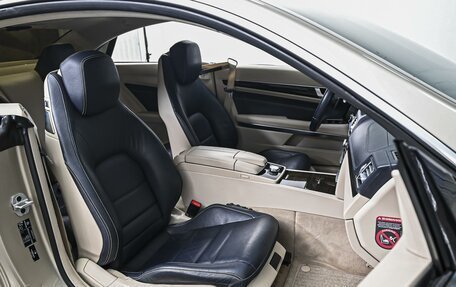 Mercedes-Benz E-Класс, 2015 год, 2 250 000 рублей, 8 фотография