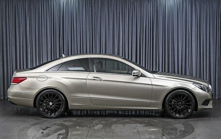 Mercedes-Benz E-Класс, 2015 год, 2 250 000 рублей, 5 фотография