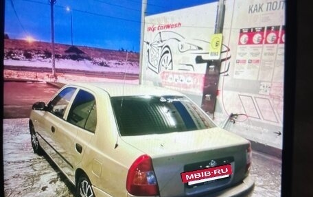 Hyundai Accent II, 2005 год, 100 000 рублей, 3 фотография