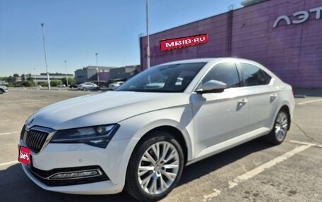 Skoda Superb III рестайлинг, 2019 год, 1 750 000 рублей, 1 фотография