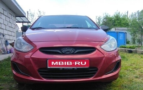 Hyundai Solaris II рестайлинг, 2012 год, 1 000 050 рублей, 3 фотография