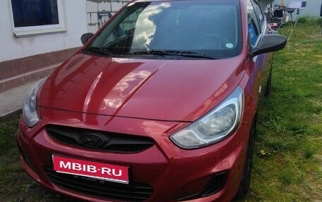 Hyundai Solaris II рестайлинг, 2012 год, 1 000 050 рублей, 2 фотография