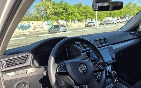 Skoda Superb III рестайлинг, 2019 год, 1 750 000 рублей, 14 фотография