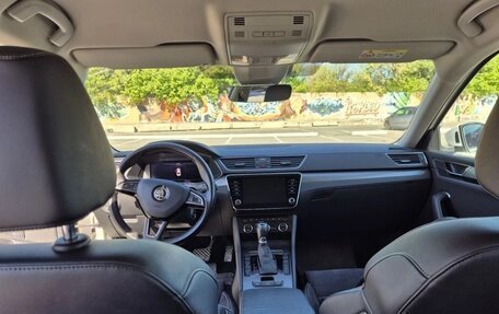 Skoda Superb III рестайлинг, 2019 год, 1 750 000 рублей, 12 фотография