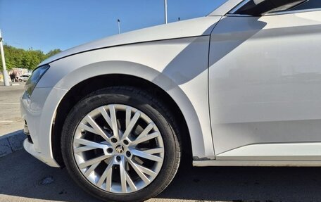 Skoda Superb III рестайлинг, 2019 год, 1 750 000 рублей, 28 фотография