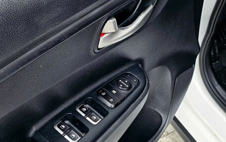 KIA Rio IV, 2021 год, 1 649 000 рублей, 20 фотография