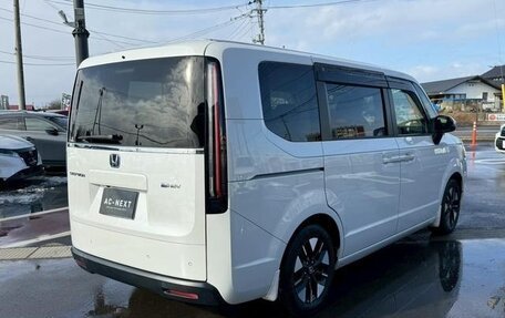 Honda Stepwgn, 2022 год, 2 250 000 рублей, 7 фотография