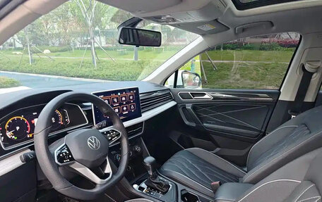 Volkswagen Tiguan II, 2023 год, 2 200 004 рублей, 9 фотография