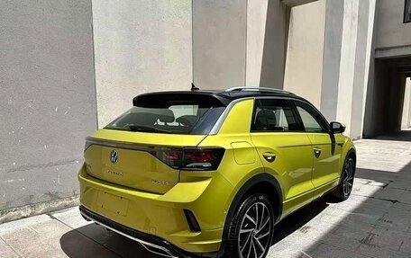 Volkswagen T-Roc I, 2023 год, 1 480 222 рублей, 3 фотография