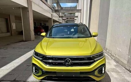 Volkswagen T-Roc I, 2023 год, 1 480 222 рублей, 2 фотография