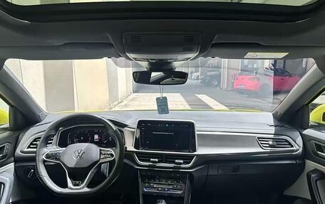 Volkswagen T-Roc I, 2023 год, 1 480 222 рублей, 7 фотография